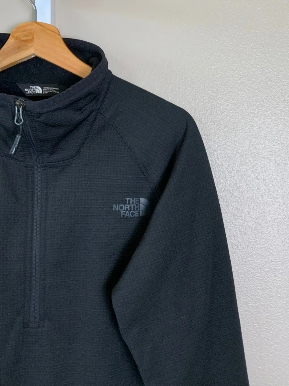 The North Face Hal Zip Textured Long Sleeve Performance Pullover